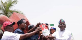 2023: MINDA PDP Elders present senate form to Gov. Ortom