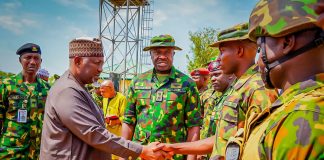 Badaru visits military formations in Kaduna, hails troops’ efforts in fight against insecurity